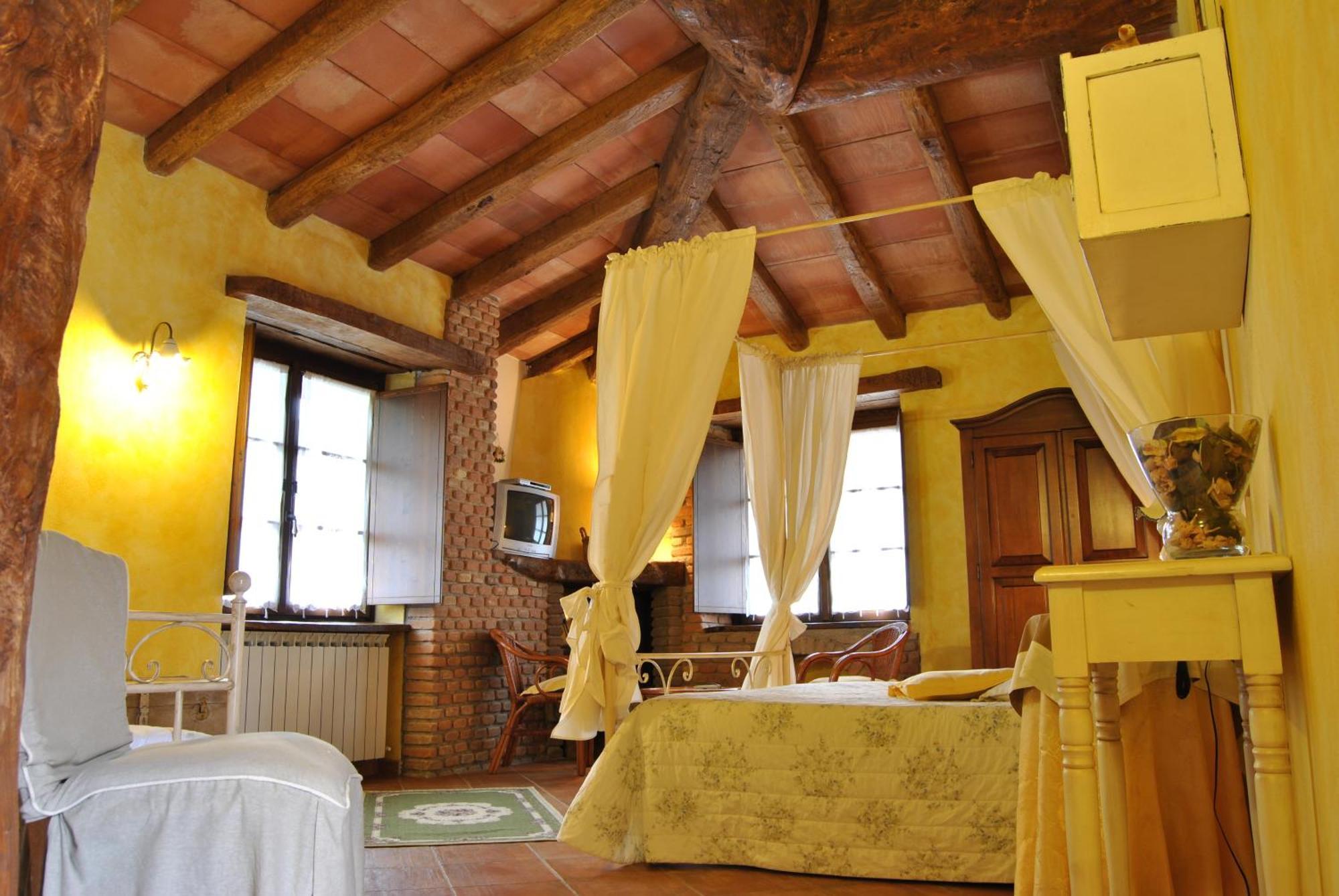Bed and Breakfast Le Macine Del Confluente Бадалукко Номер фото