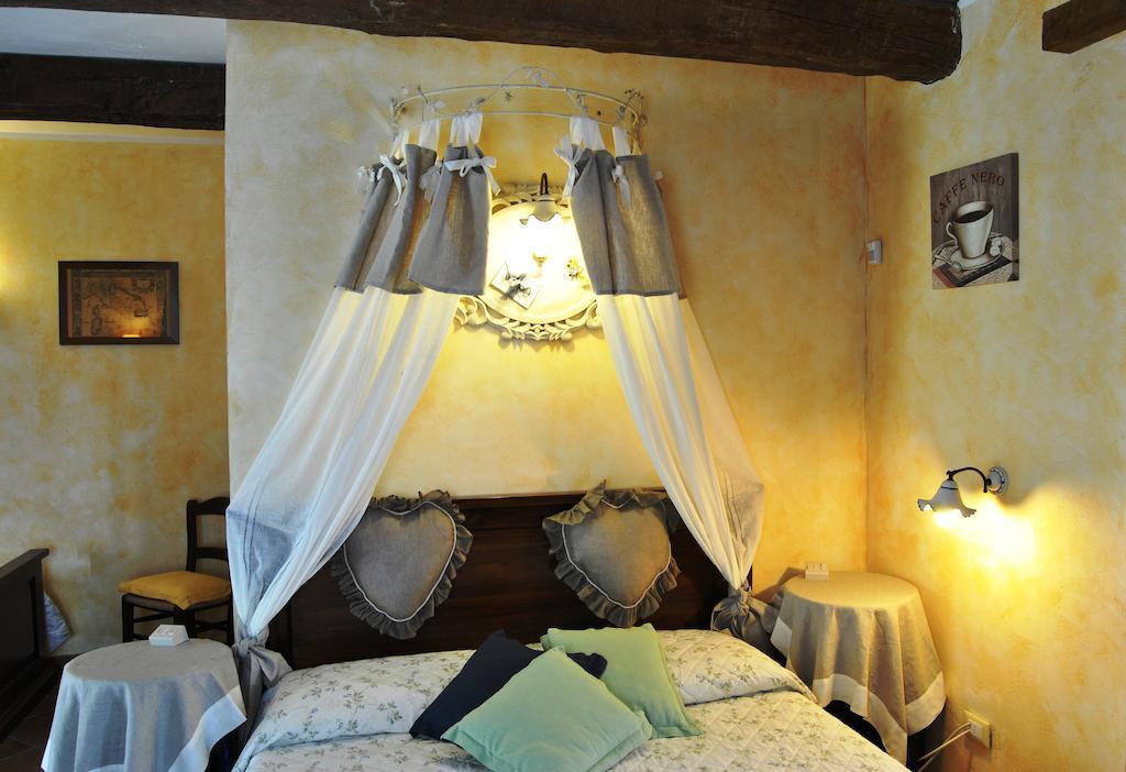 Bed and Breakfast Le Macine Del Confluente Бадалукко Номер фото